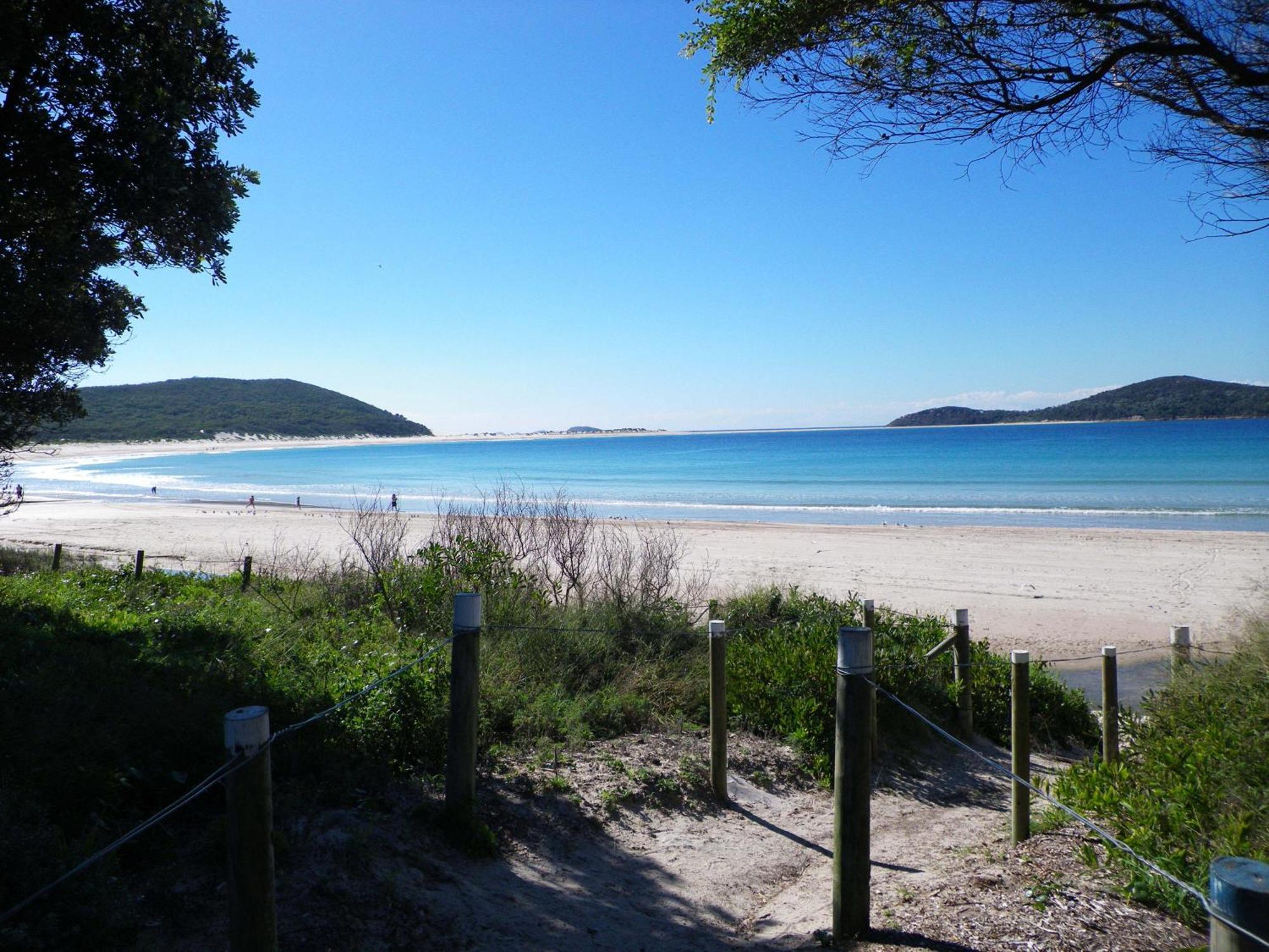 Fingal Bay Holiday Park ภายนอก รูปภาพ