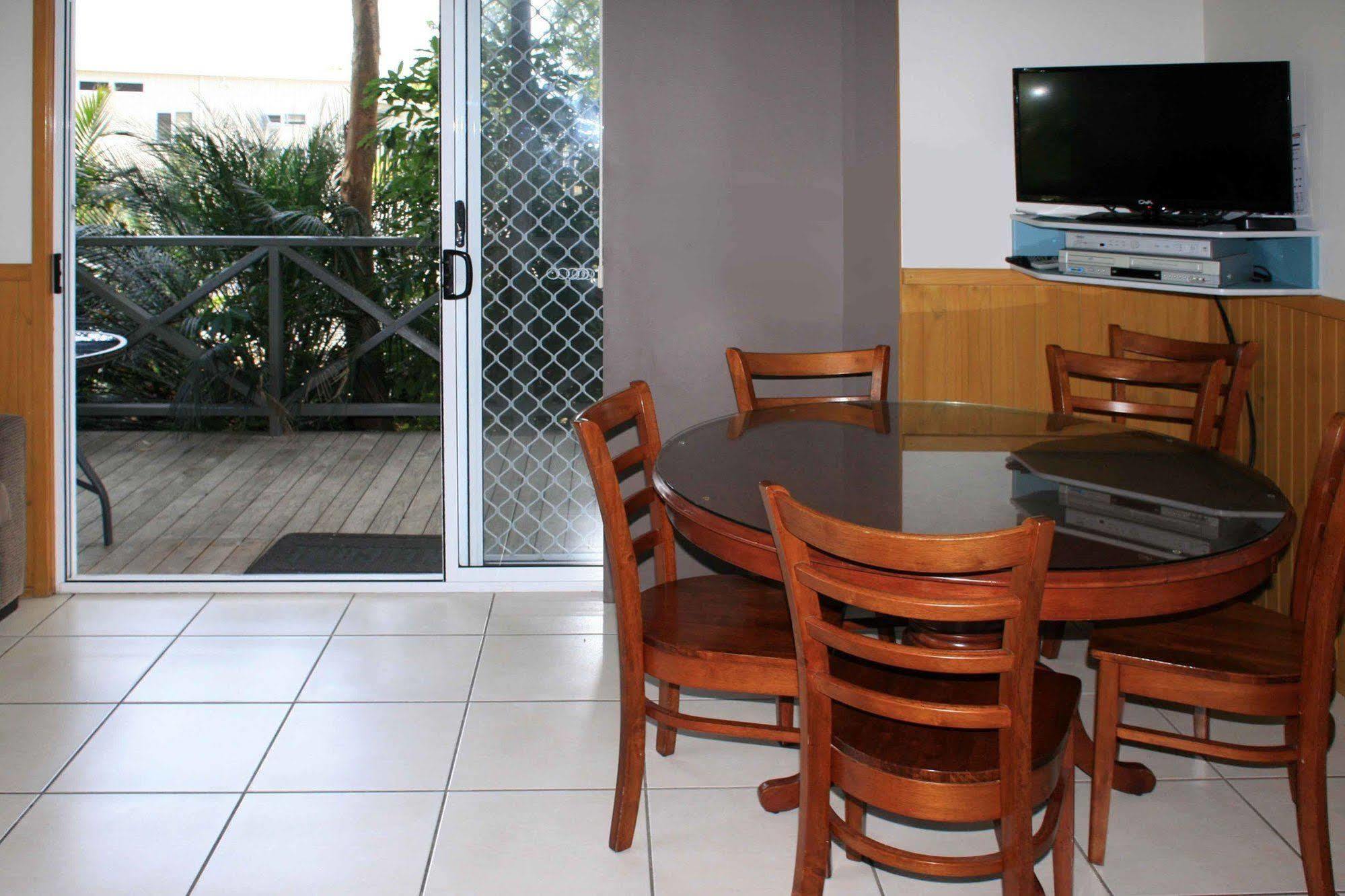 Fingal Bay Holiday Park ภายนอก รูปภาพ