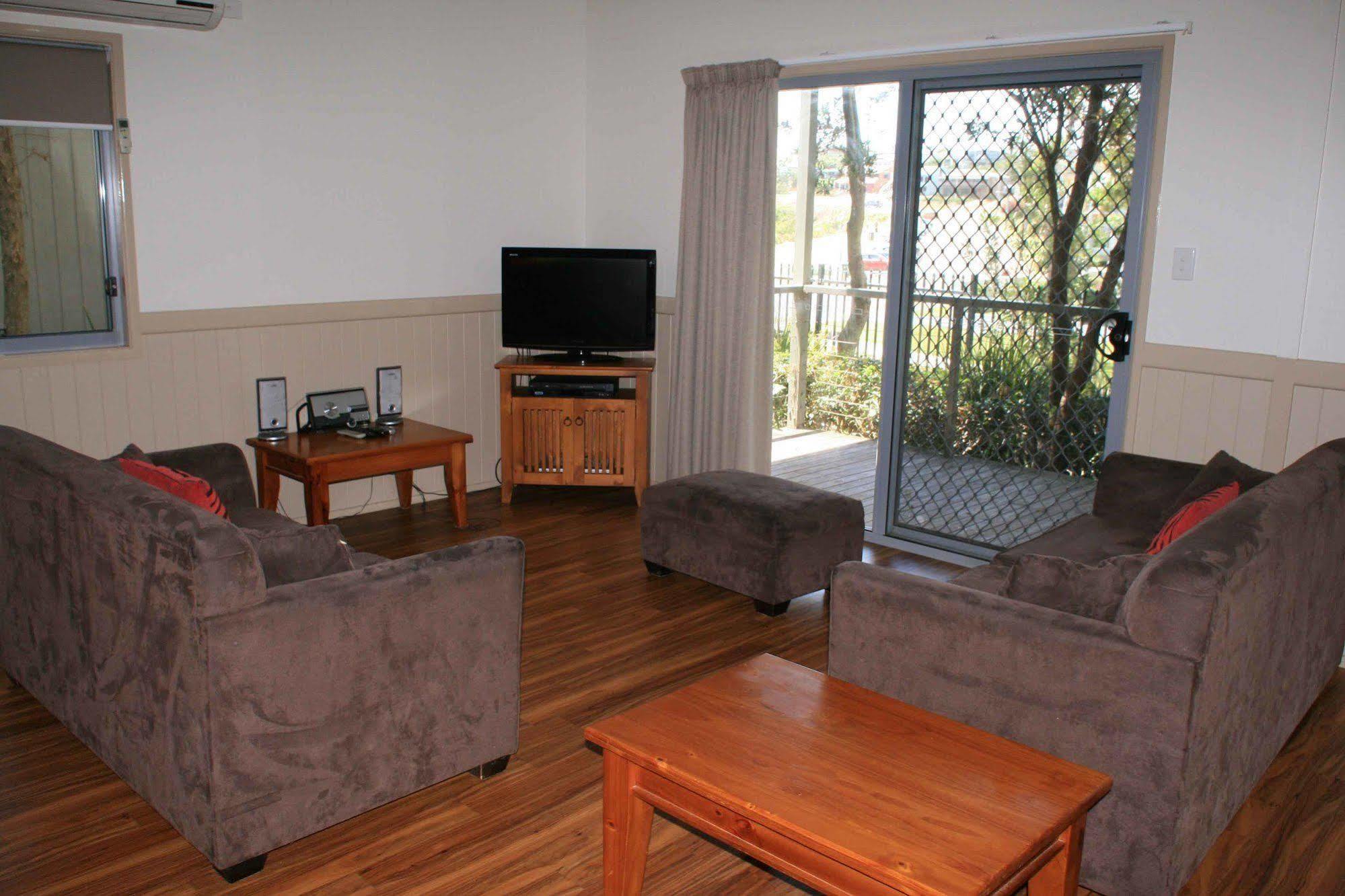 Fingal Bay Holiday Park ภายนอก รูปภาพ